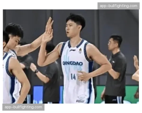 三镇攻不进守不住 昔日冠军如今深陷保级泥潭